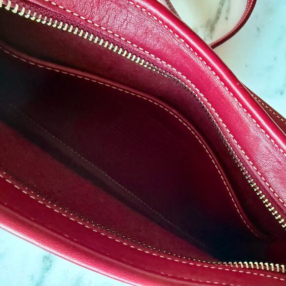 Vintage Coach Red Crossbody Bag - Picture 6 of 6